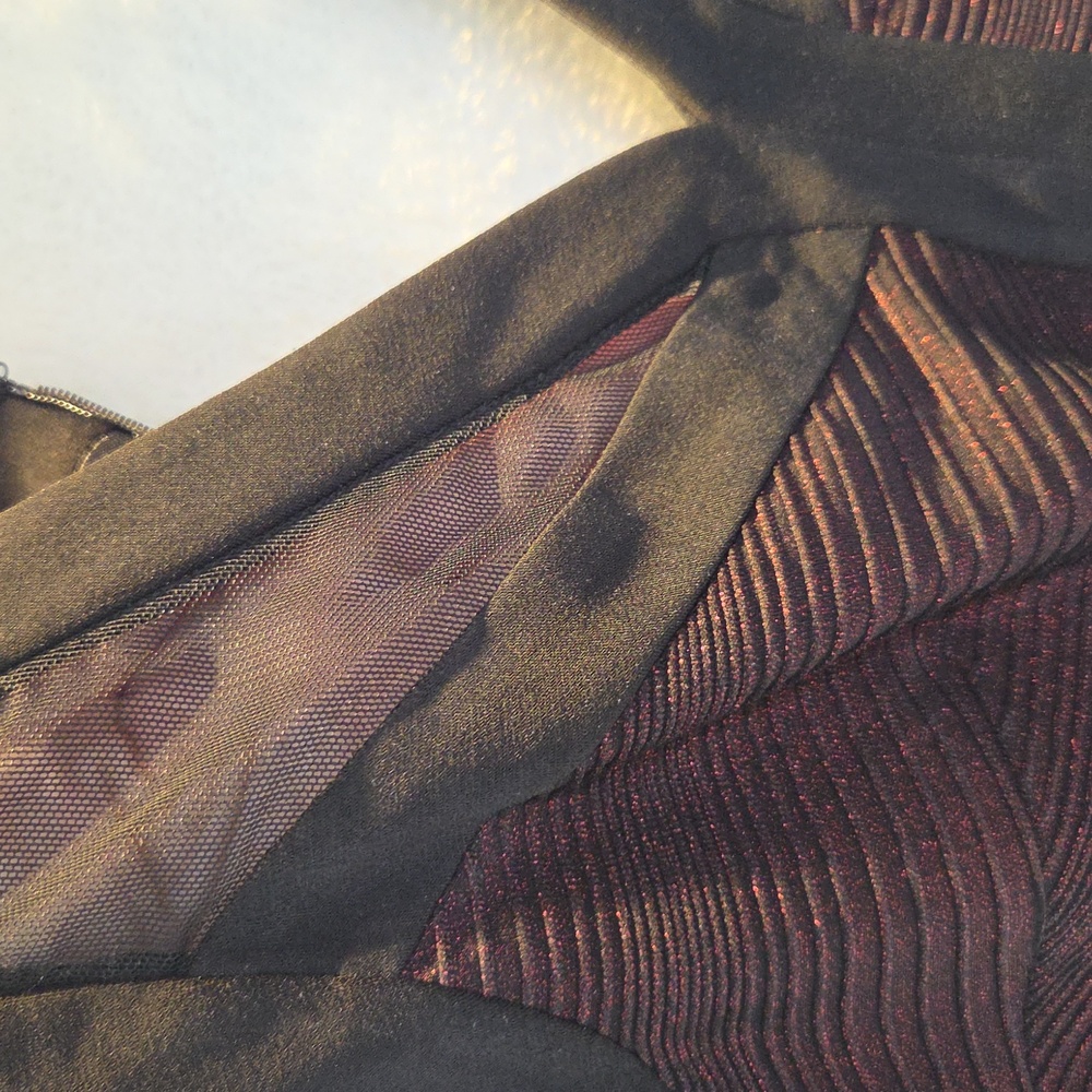 Cache Dress - Picture 13 of 13